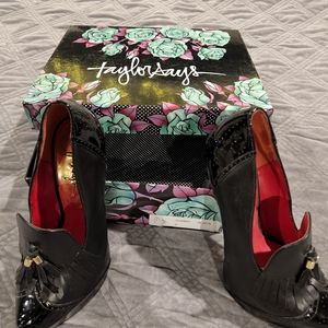 Taylor Says shoes